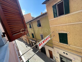 Attività commerciale in Vendita a Orbetello, 1'200'000€, 550 m², arredato