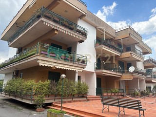 Trilocale in Vendita a Mascali, 138'000€, 80 m²