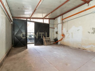 Box in Vendita a Misterbianco, 18'000€, 18 m², con Box
