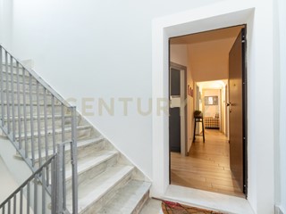 Quadrilocale in Vendita a Catania, 169'000&euro;, 113 m²