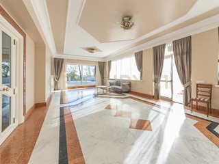 Casa Indipendente in Vendita a Roma, zona Cassia, 9'000'000€, , arredato, con Box