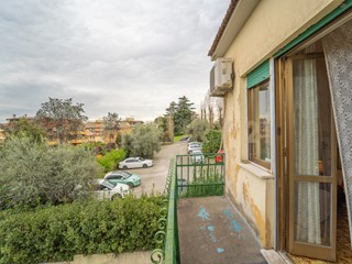 Appartamento in Vendita a Fonte Nuova, zona Tor Lupara, 180'000€, 145 m², con Box
