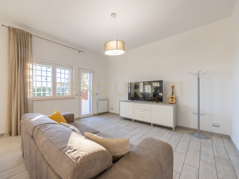 Trilocale in Vendita a Anzio, zona Colonia, 289'000€, 79 m², arredato