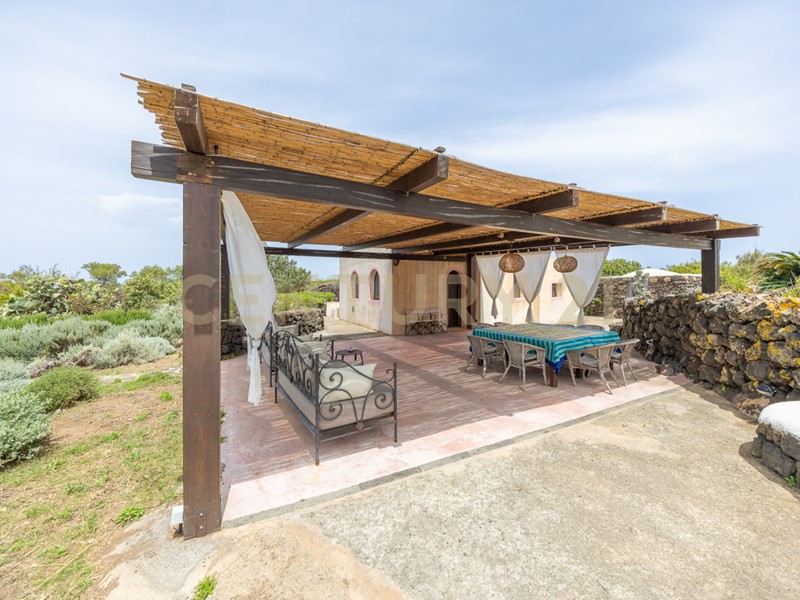 Casa Indipendente in Vendita a Pantelleria, 823'000&euro;, 138 m²