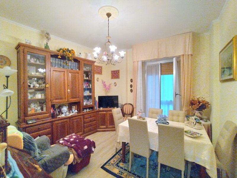 Quadrilocale in Vendita a Savona, zona VILLAPIANA, 97'000€, 80 m²