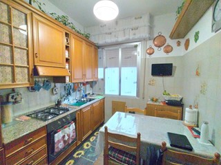 Quadrilocale in Vendita a Savona, zona VILLAPIANA, 97'000€, 80 m²