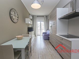 Quadrilocale in Affitto a Genova, zona Sestri Ponente, 1'200€, , arredato