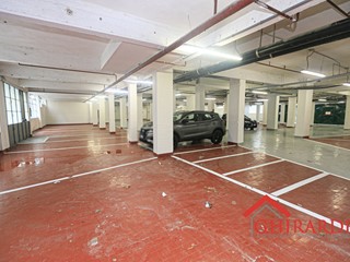Box in Affitto a Genova, zona Sestri Ponente, 200 m²