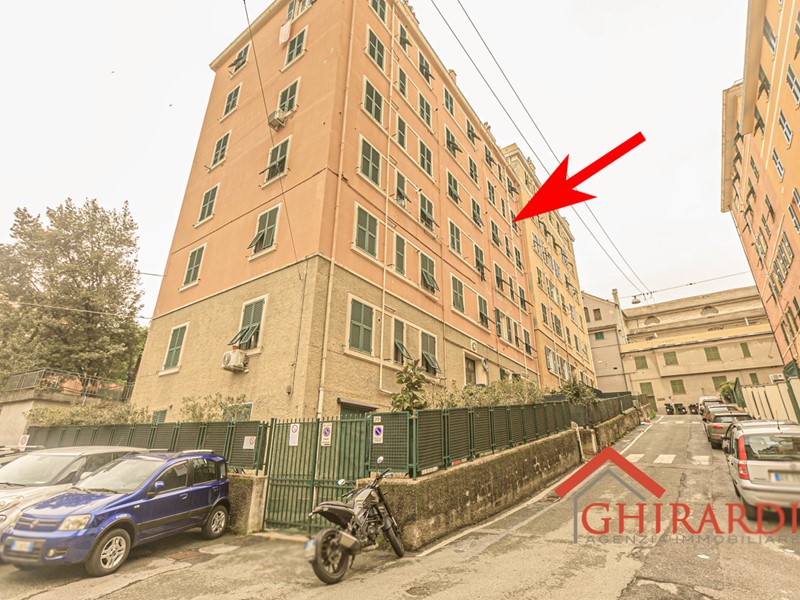 Quadrilocale in Vendita a Genova, zona Sestri Ponente, 63'000€, 55 m²