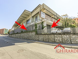 Capannone in Affitto a Genova, zona Sestri Ponente, 2'500€, 400 m²