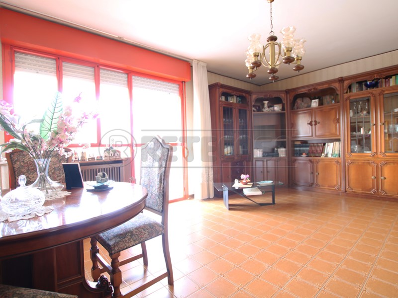 Appartamento in Vendita a Vicenza, 122'000€, 134 m², con Box