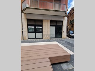 Immobile commerciale in Vendita a Mercato San Severino, zona Corso Diaz, 490'000&euro;, 135 m²