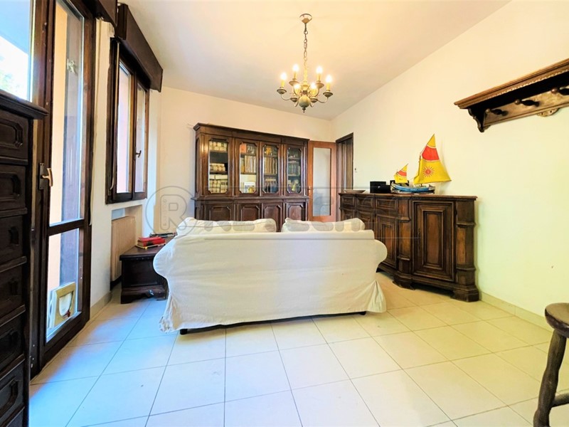 Trilocale in Vendita a Padova, 145'000€, 55 m², con Box