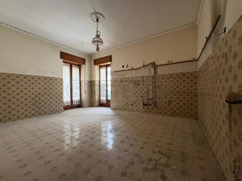 Quadrilocale in Vendita a Marcianise, 110'000€, 110 m²