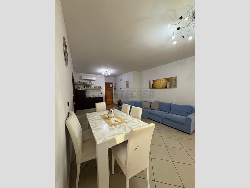 Quadrilocale in Vendita a Marcianise, 155'000€, 115 m²