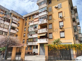 Quadrilocale in Vendita a Messina, 50'000€, 110 m²