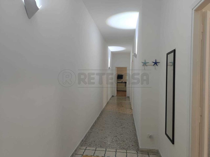 Trilocale in Affitto a Ladispoli, 2'000€, 98 m²