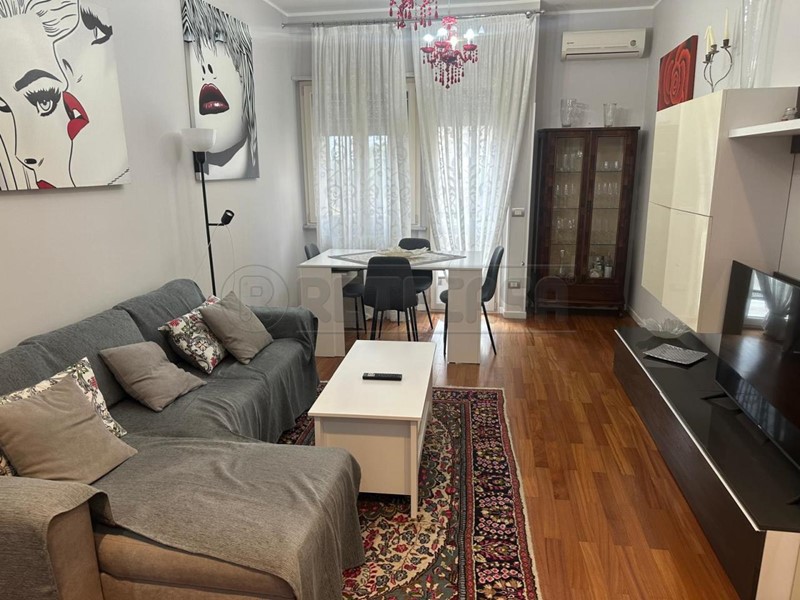 Trilocale in Vendita a Catanzaro, 85'000&euro;, 90 m²