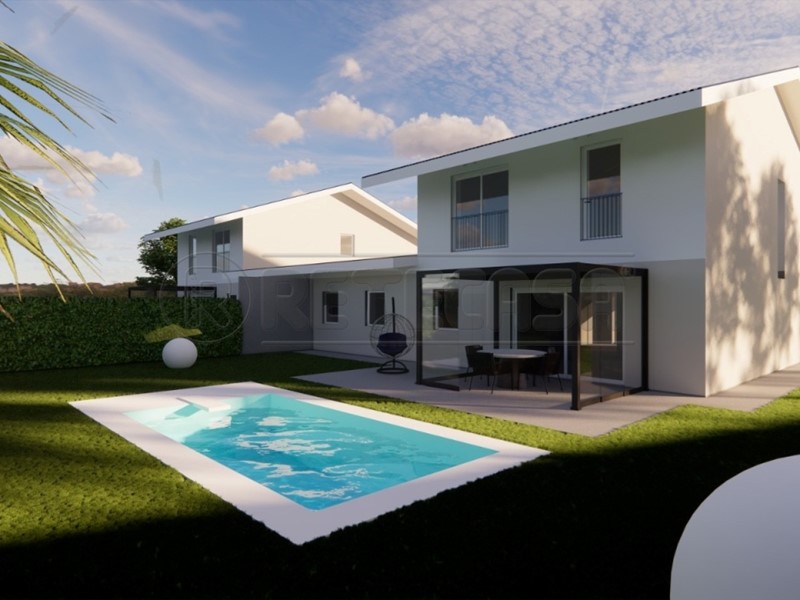 Villa in Vendita a Caldogno, 450'000&euro;, 180 m², con Box