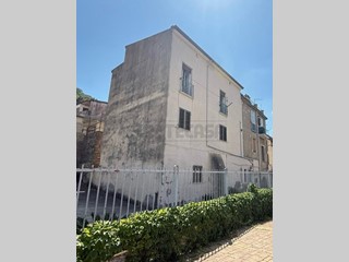Bilocale in Vendita a Castel San Giorgio, 69'000€, 65 m²