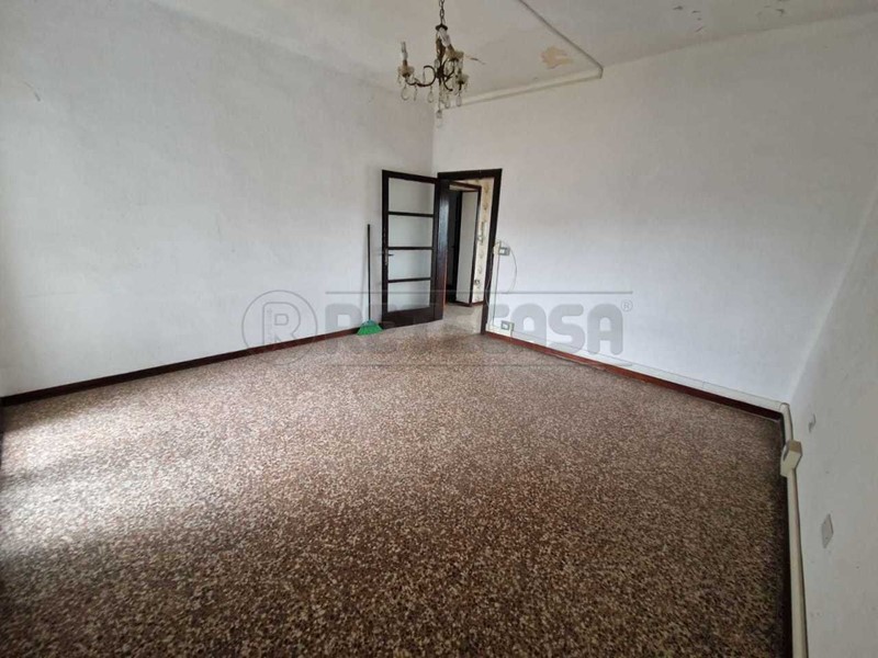 Casa Indipendente in Vendita a Pieve San Giacomo, 55'000&euro;, 193 m², con Box