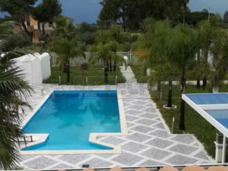 Villa in Vendita a Castelvetrano, 269'000&euro;, 180 m²
