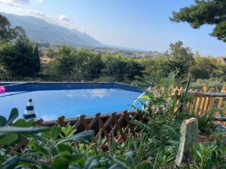 Villa in Vendita a Castellammare del Golfo, zona Castellamare del Golfo, 550'000€, 350 m², con Box