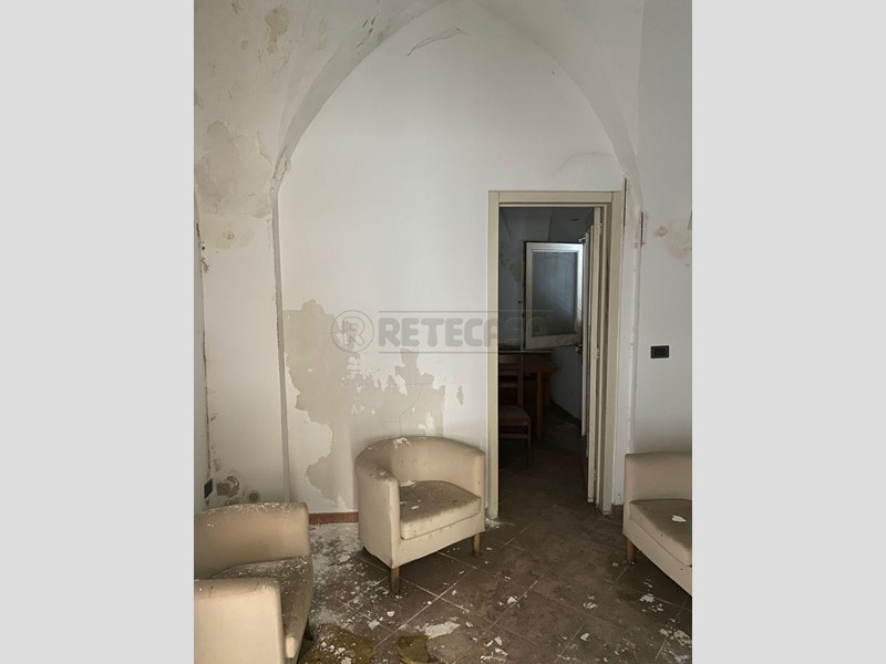 Casa Indipendente in Vendita a Scorrano, 30'000€, 50 m²