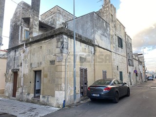 Casa Indipendente in Vendita a Scorrano, 30'000€, 50 m²