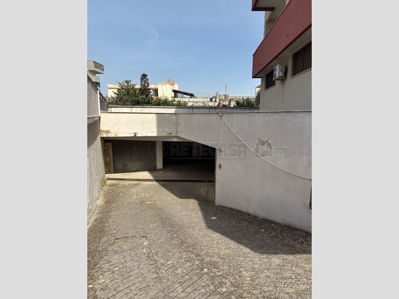 Box in Vendita a Maglie, 10'000€, 