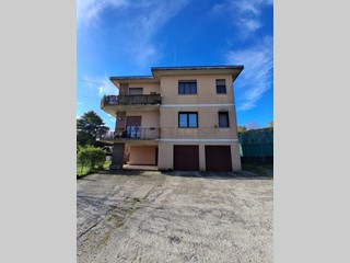 Casa Semi Indipendente in Vendita a Sandrigo, 168'000€, 175 m², con Box