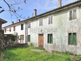 Rustico in Vendita a Montebello Vicentino, 55'000€, 98 m²