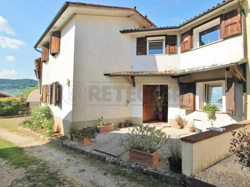Casa Semi Indipendente in Vendita a Brendola, 270'000€, 545 m², con Box