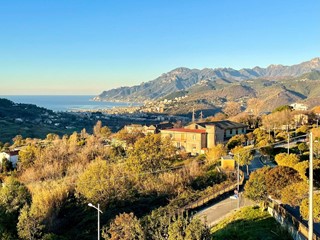 Bilocale in Vendita a Salerno, zona Ogliara, 135'000&euro;, 65 m²