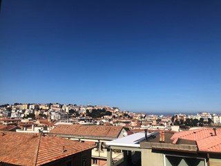 Appartamento in Vendita a Ancona, zona QUARTIERE ADRIATICO, 140'000€, 130 m²