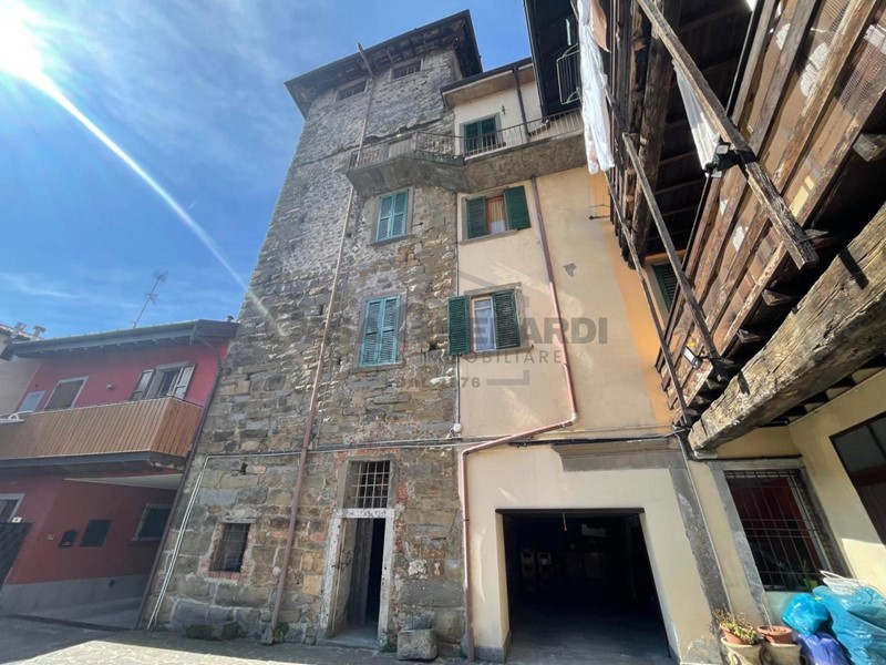 Casa Indipendente in Vendita a Mapello, 45'000€, 100 m²