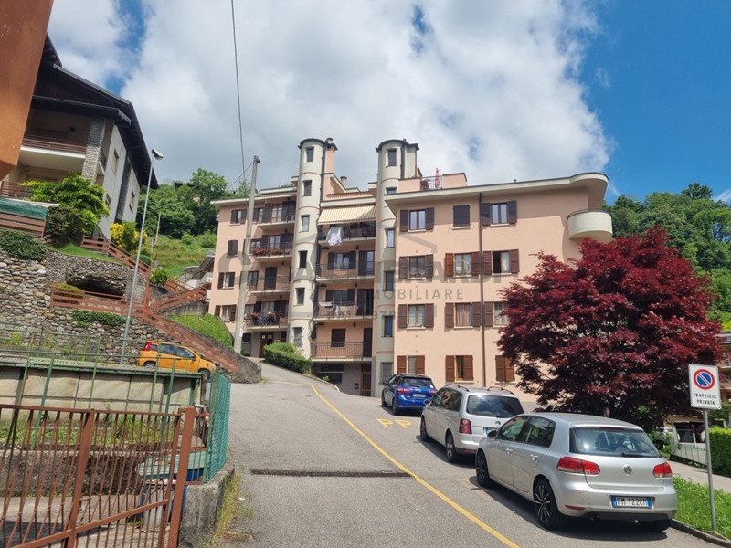 Quadrilocale in Vendita a Zogno, 125'000€, 120 m², con Box