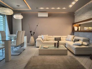 Quadrilocale in Vendita a Monopoli, zona SEMICENTRALE, 485'000€, 140 m²