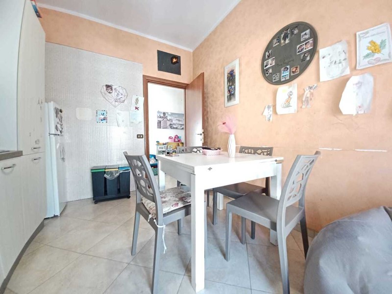 Trilocale in Vendita a Monopoli, zona SEMICENTRALE, 210'000€, 95 m²