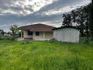 Casa Indipendente in Vendita a Pietrasanta, 370'000€, 190 m²