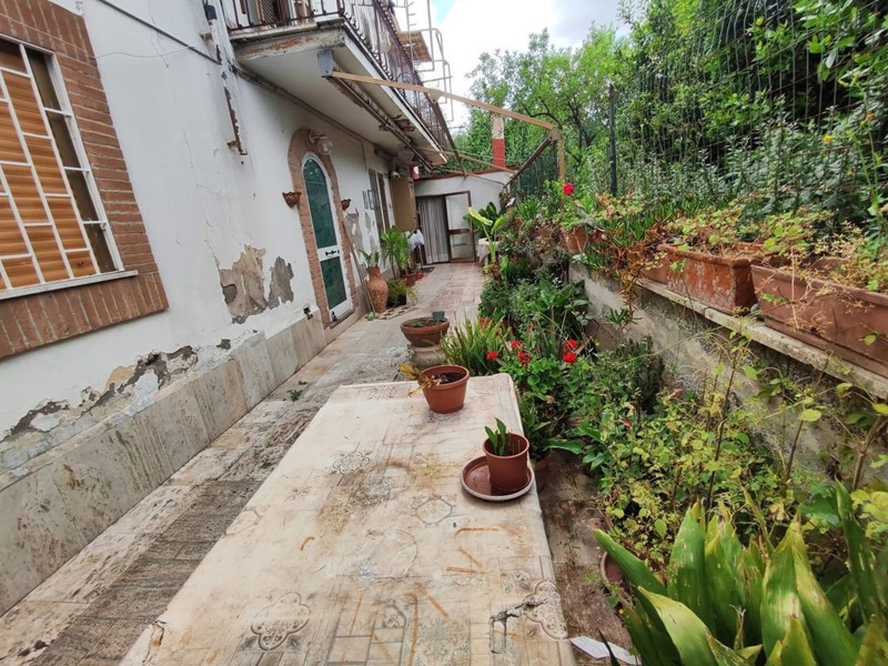 Quadrilocale in Vendita a Guidonia Montecelio, 149'000€, 120 m²