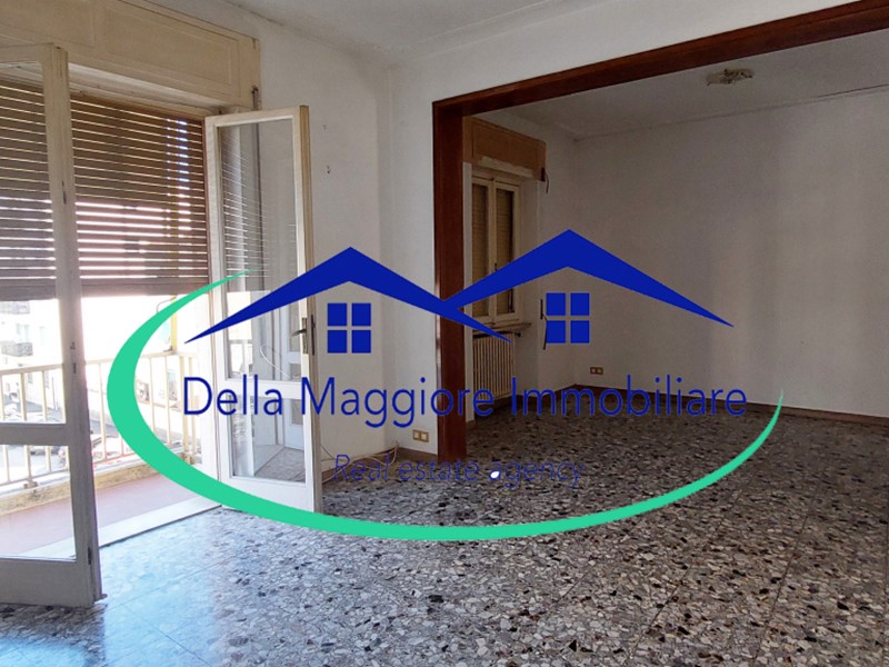 Appartamento in Vendita a Livorno, 165'000€, 126 m²