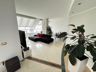 Quadrilocale in Vendita a Valsamoggia, zona Crespellano, 350'000€, 100 m², con Box