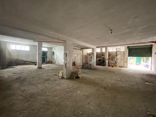 Box in Vendita a Giugliano in Campania, 95'000&euro;, 220 m²