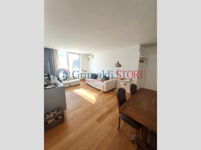 Bilocale in Affitto a Lecce, 1'300€, 80 m²