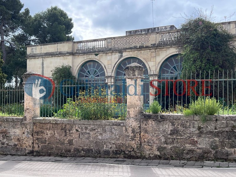 Casa Indipendente in Vendita a Ruffano, 650'000€, 660 m²