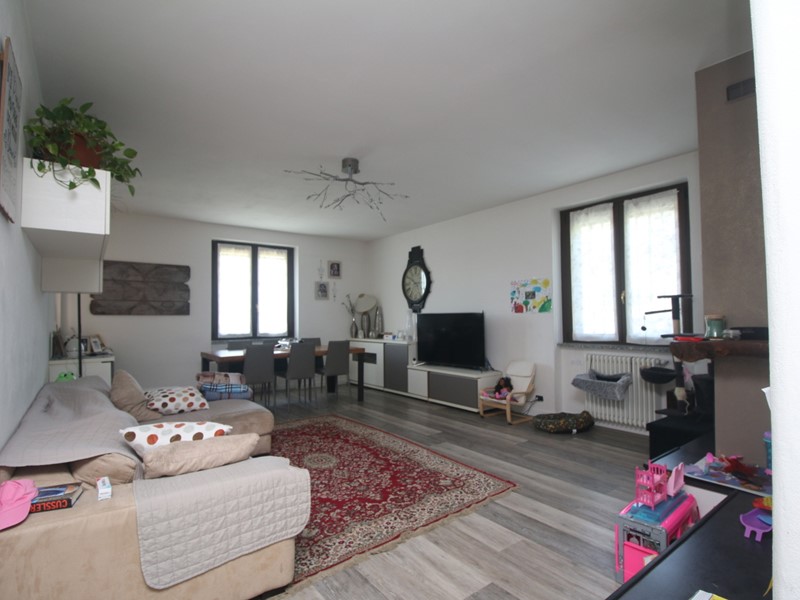 Casa Indipendente in Vendita a San Fermo della Battaglia, 760'000€, 400 m², con Box