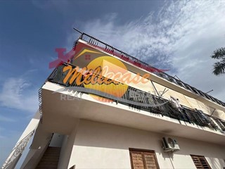 Quadrilocale in Vendita a Siracusa, zona Pizzuta, 68'000&euro;, 121 m²