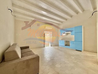Bilocale in Vendita a Siracusa, zona Ortigia, 220'000&euro;, 65 m²