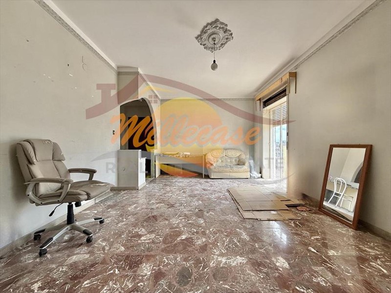 Appartamento in Vendita a Siracusa, zona Scala Greca, 78'000&euro;, 135 m²